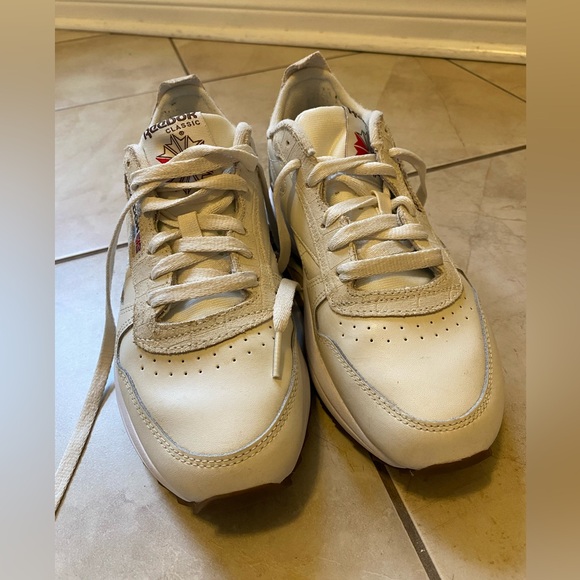 Reebok off-white sneakers - Picture 3 of 5